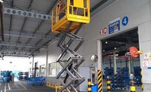 適用于化工灌裝的絲桿式升降平臺(tái)